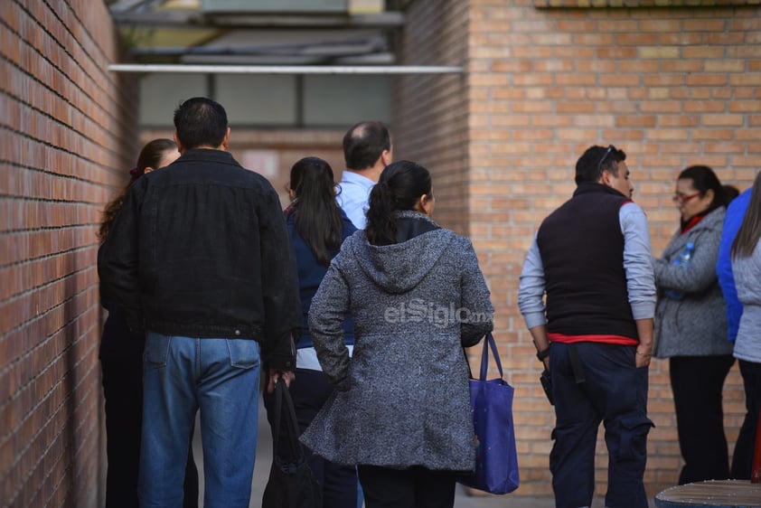 Dos muertos y 4 heridos tras disparos en colegio de Torreón