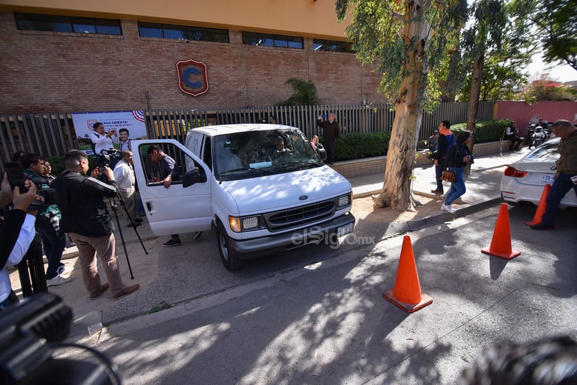 Dos muertos y 4 heridos tras disparos en colegio de Torreón