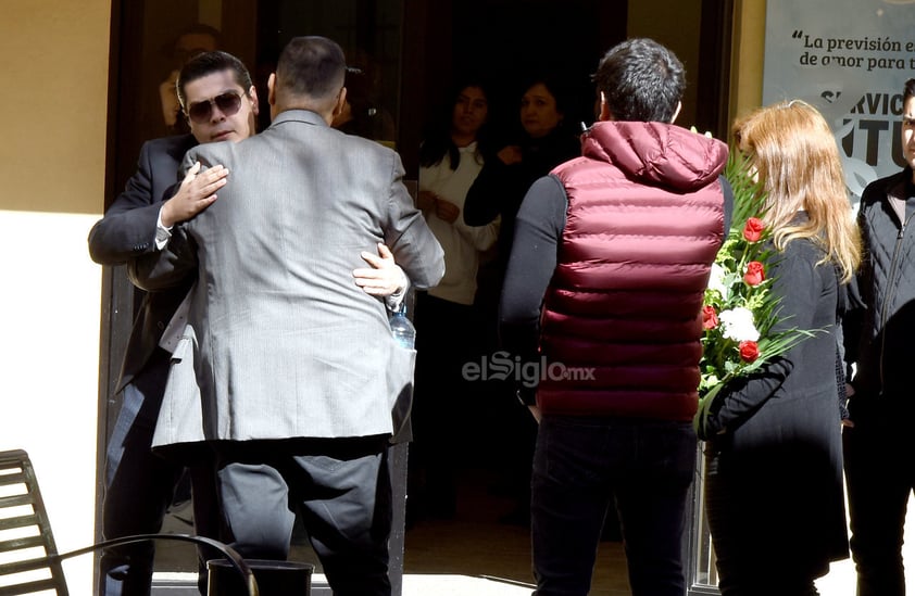 Dos muertos y 4 heridos tras disparos en colegio de Torreón