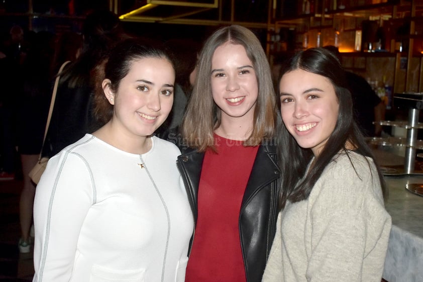 Ana, Isabel y Ana Cecy