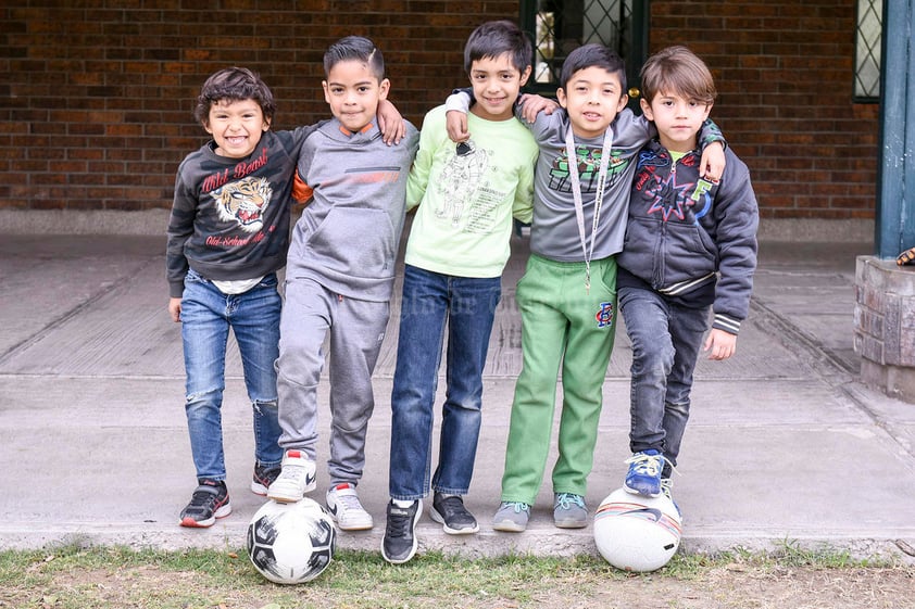 Tiago,Manuel,Emiliano,Paolo, y Gibert.