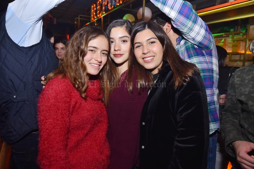 María Elisa, Marifer y Paulina