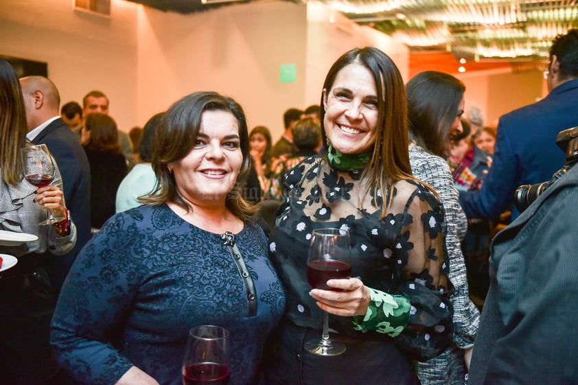 Rosy Padilla y Ma Carmen Espada.