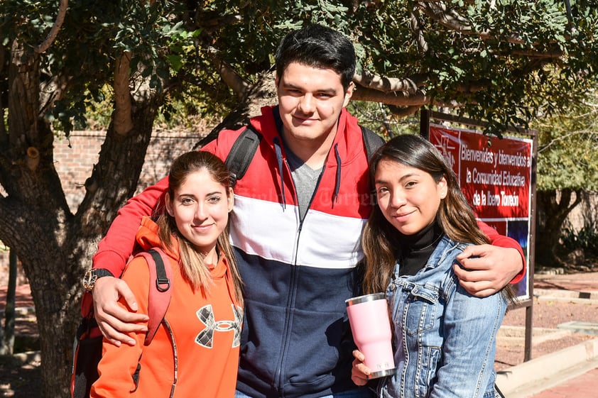 Daniela,Alberto y Katie.