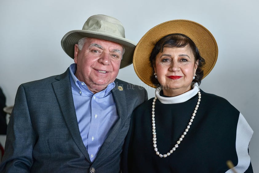 Anhuar y Alejandra Nahle.