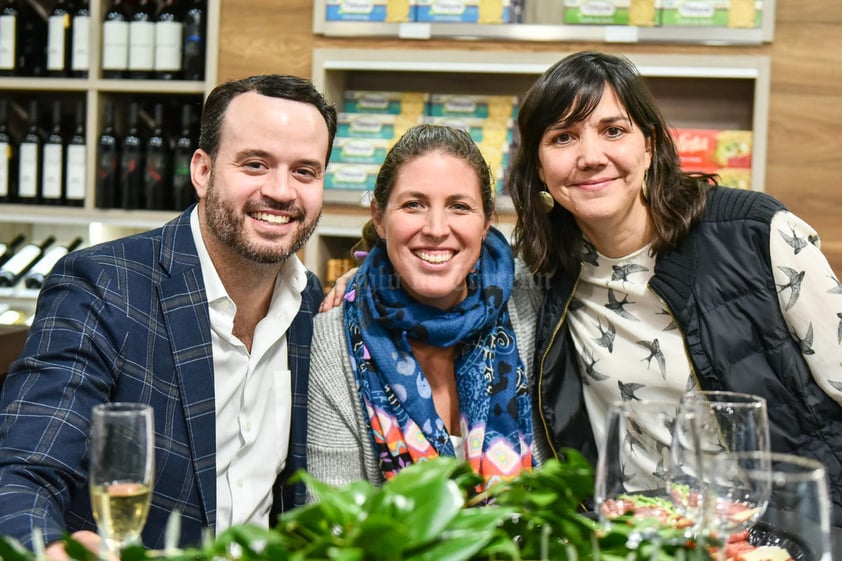 Antonio Ortega,Daniela Caraveo y Dolores Bortoni.