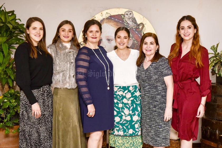 silvia oviedo de gonzalez,Ilena Soto de Martinez,Ingris Von bertrab de Soto,Almendra Gonzalez Oviedo y Marcela Soto Von Bertrab, Novio Alejandro Gonzalez Oviedo se casan en Marzo