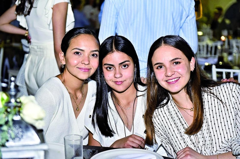 Daniela,Sofia y Maria Xiemna.