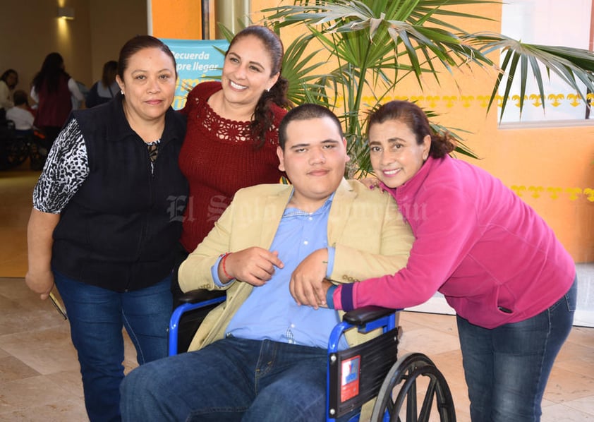 02032020 Karla Liliana Barrios, Juan Medina Chávez, Romelia Chávez y Laura Enríquez Arreola.