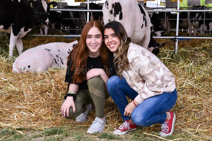 06032020 Katy Mijares y Maria Paula García De Alba.