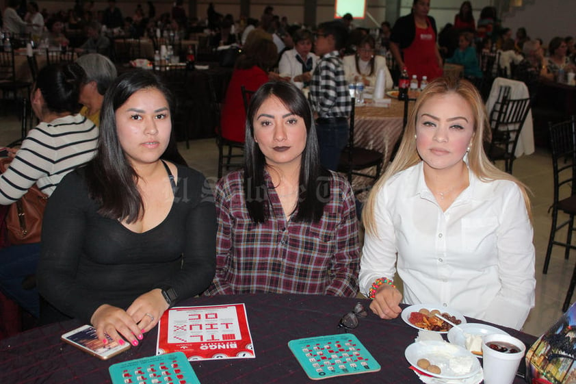 05032020 TARDE DE BINGO.  Vanessa Coronado, Karla Islas y Karina Garcia.