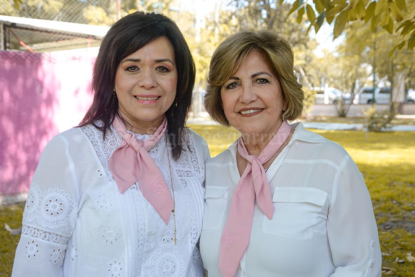 11032020 EN UN BABY SHOWER.  Martha y Lupita.