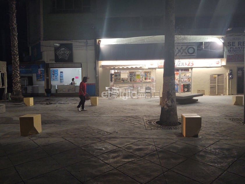 En la avenida Morelos, cerca de la Plaza de Armas, también se aprecia la falta de laguneros.