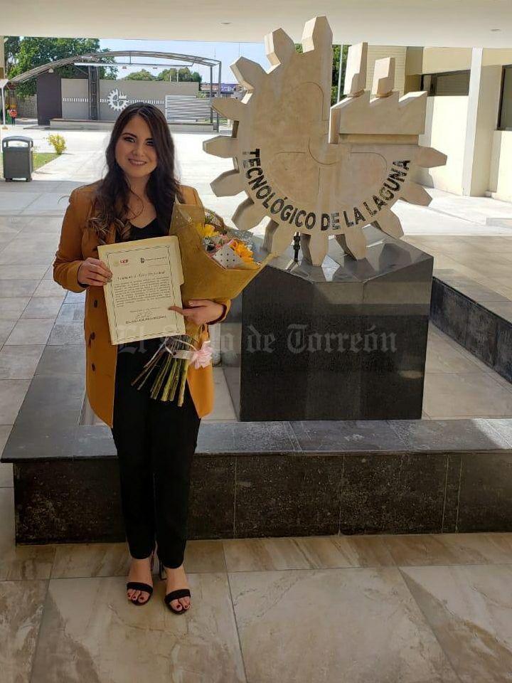 23032020 María José Hernández Pérez terminó su carrera profesional de ingeniería en Gestión Empresarial en el Instituto Tecnológico de La Laguna.