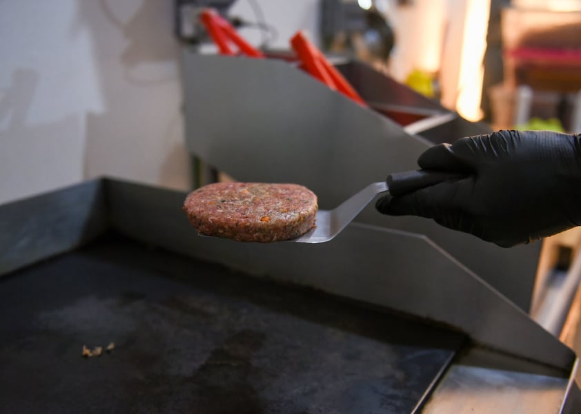 Negocio lagunero inspiró esta hamburguesa para su menú 