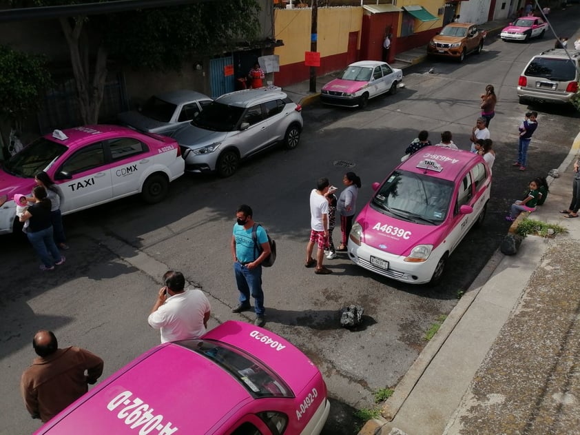 En Hidalgo, se aplica protocolo de seguridad ante el sismo que acaba de ocurrir, personal que se encontraba en la sesión presencial de la Comisión de Educación en la Sala Constituyentes.