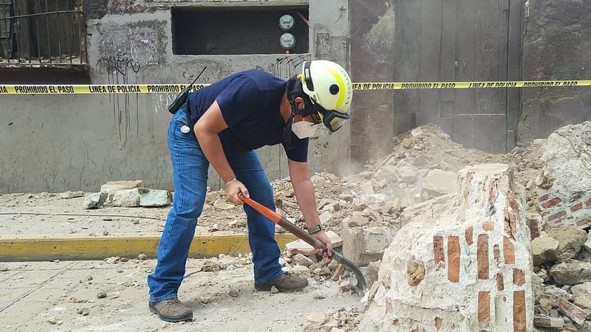 El epicentro fue a 12 kilómetros al sureste de Crucecita, Oaxaca