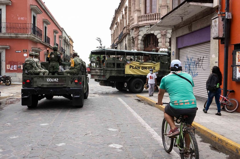 El epicentro fue a 12 kilómetros al sureste de Crucecita, Oaxaca