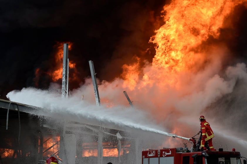 El pasado 4 de agosto, un incendio en un almacén del puerto de Beirut provocó la explosión de un cargamento de nitrato de amonio, dejando 191 muertos, más de 6.500 heridos y a más de 300.000 personas sin hogar.