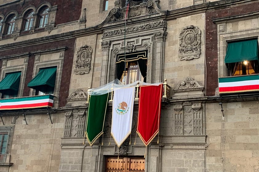 En plena pandemia, encabeza López Obrador Grito de Independencia desde Palacio Nacional