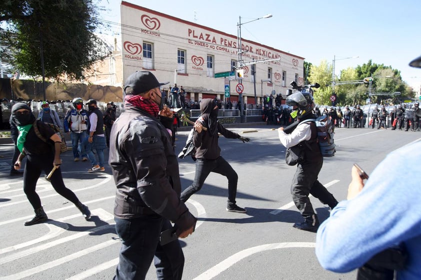 Marcha del 2 de octubre deja saldo de seis lesionados en CDMX