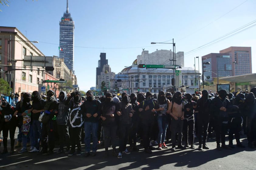 Marcha del 2 de octubre deja saldo de seis lesionados en CDMX