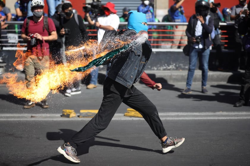 Marcha del 2 de octubre deja saldo de seis lesionados en CDMX