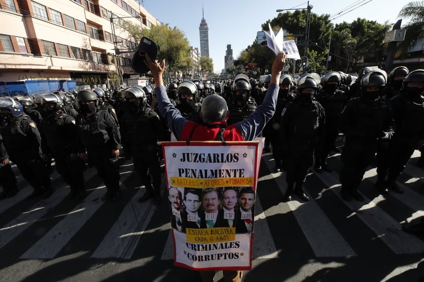 Marcha del 2 de octubre deja saldo de seis lesionados en CDMX