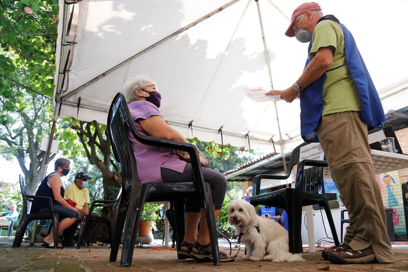 Residentes estadounidenses votan desde Jalisco