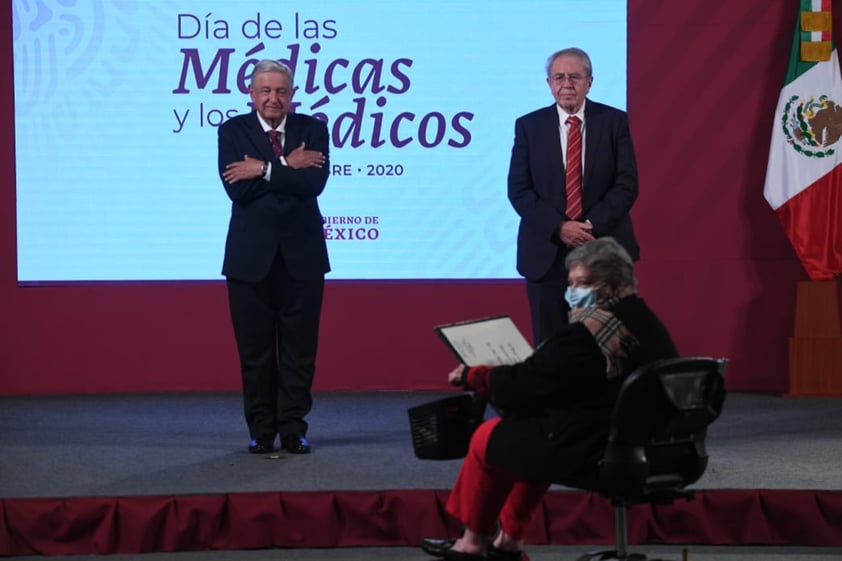 López Obrador agradece a los médicos su apoyo contra la pandemia de COVID-19