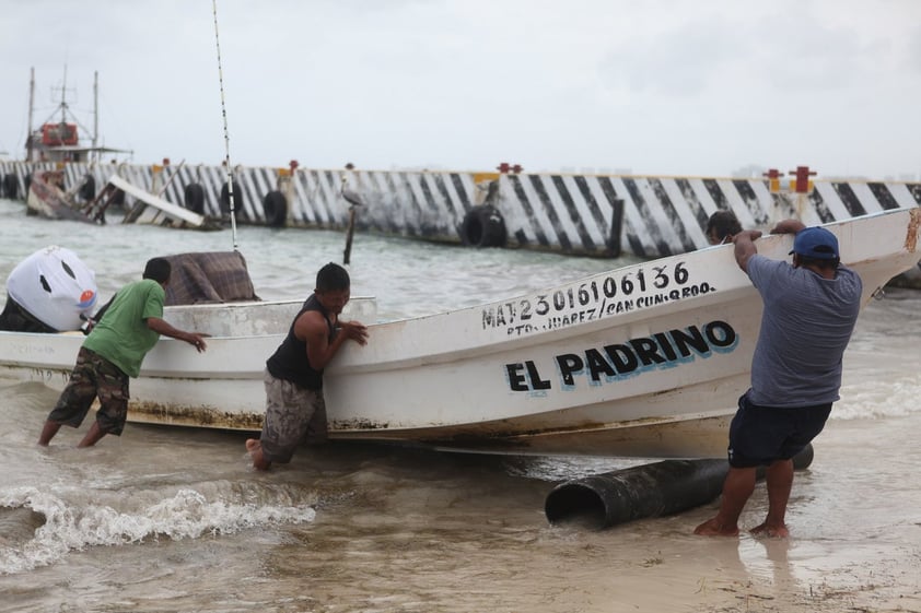 Resiente Caribe mexicano paso del huracán 'Zeta'