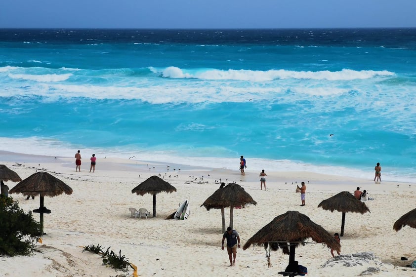 Resiente Caribe mexicano paso del huracán 'Zeta'