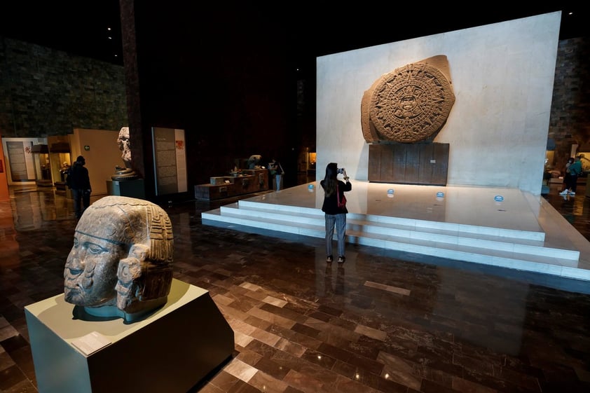 Uno de los primeros visitantes fue Noel Molina, un joven de Texcoco, Estado de México, quien relató que por lo general, acudía cerca de tres veces al año al MNA, porque es de sus museos favoritos.