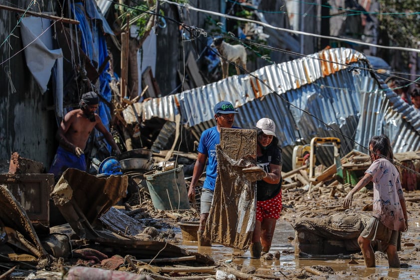 Paso de Tifón 'Vamco' en Filipinas deja al menos 39 muertos