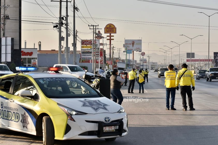 Erick Sotomayor Ruiz 


 La Dirección de Tránsito y Vialidad de Torreón retoma el Operativo Radar por motivo de cierre de año.