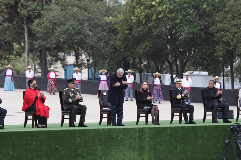 Encabeza AMLO ceremonia por el 110 Aniversario de la Revolución Mexicana