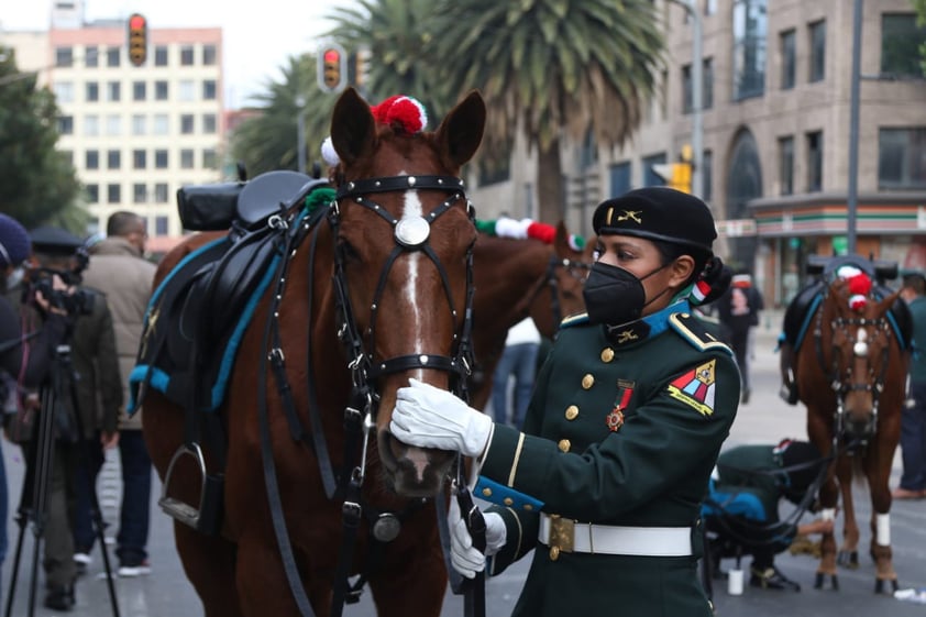 Encabeza AMLO ceremonia por el 110 Aniversario de la Revolución Mexicana