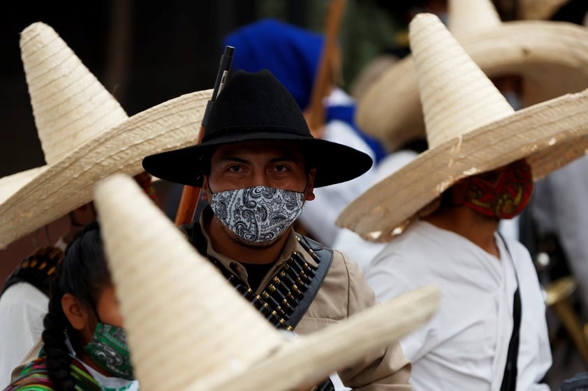 Encabeza AMLO ceremonia por el 110 Aniversario de la Revolución Mexicana