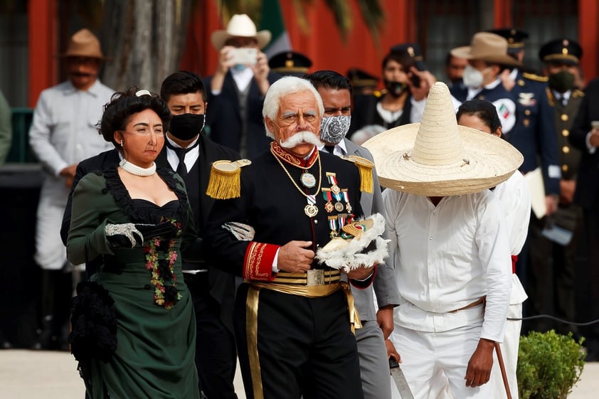 Encabeza AMLO ceremonia por el 110 Aniversario de la Revolución Mexicana