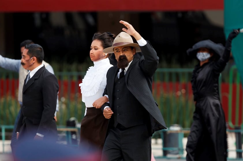 Encabeza AMLO ceremonia por el 110 Aniversario de la Revolución Mexicana