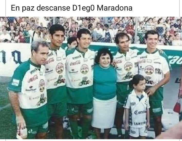 Despiden a Diego Armando Maradona con memes en redes sociales