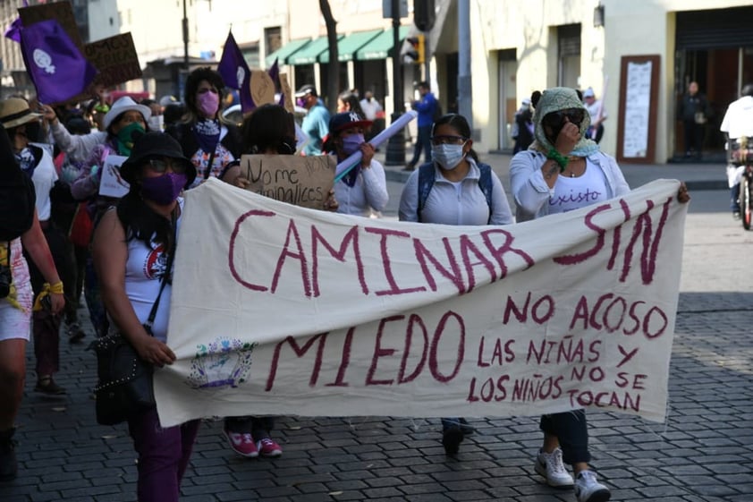 Registran destrozos durante marcha contra violencia de género en CDMX