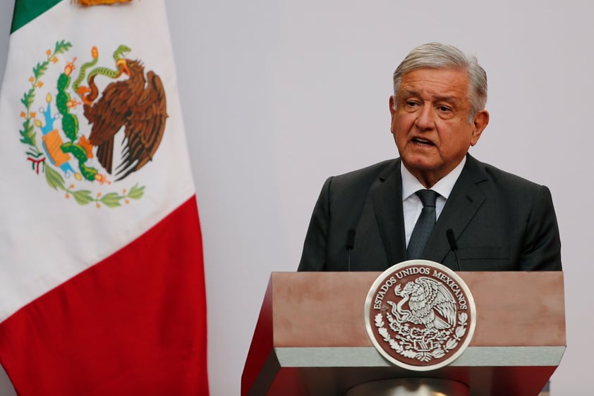 Conmemora AMLO toma de posesión en México