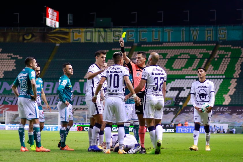 León vence a Pumas 