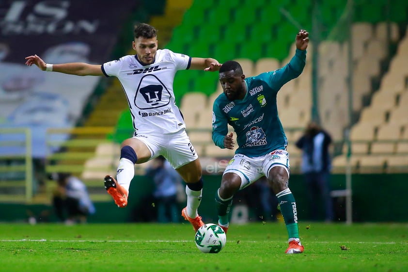 León vence a Pumas 