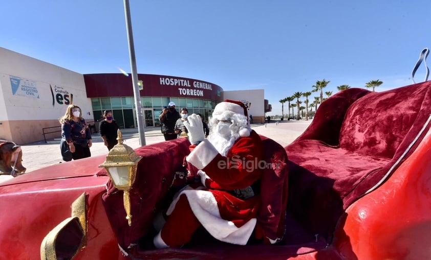 Sorprende a los pequeños pacientes con regalos 