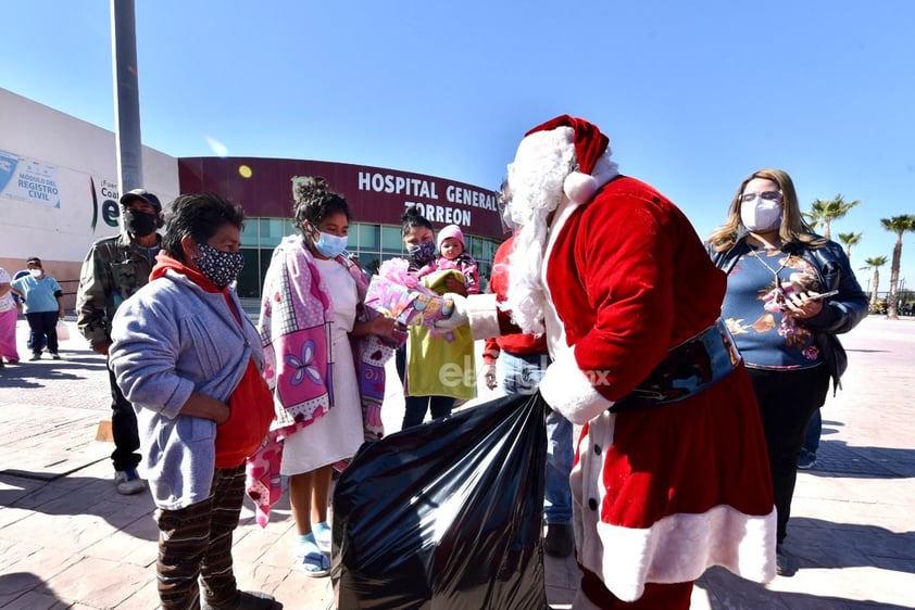 Sorprende a los pequeños pacientes con regalos 