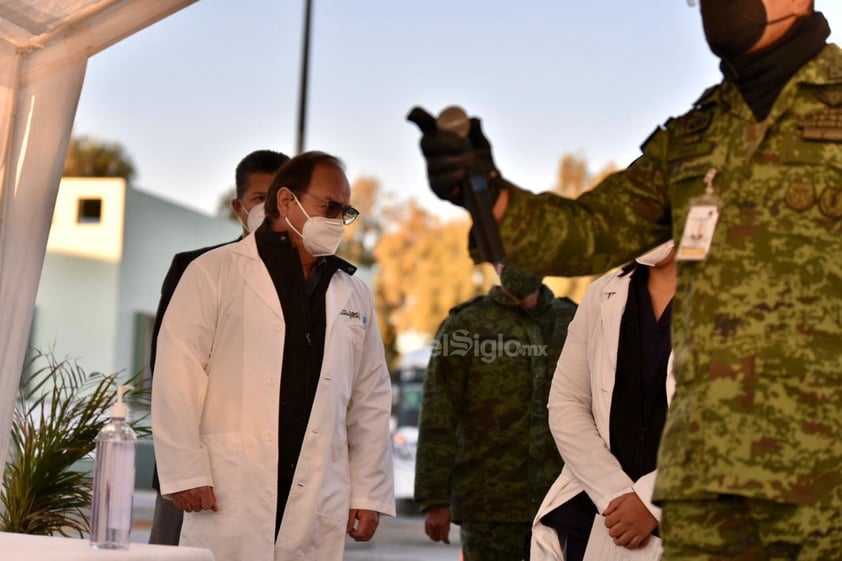 'Nuestro reconocimiento a toda nuestra fuerza blanca quienes de manera responsable atienden la pandemia', dijo.