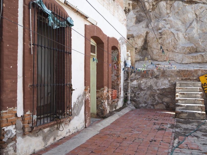 La casona que descansa bajo el cerro en Torreón