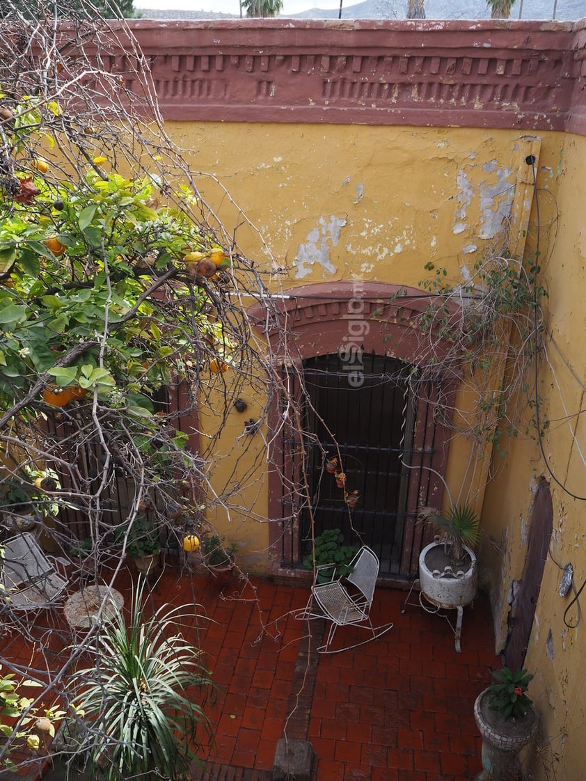 La casona que descansa bajo el cerro en Torreón